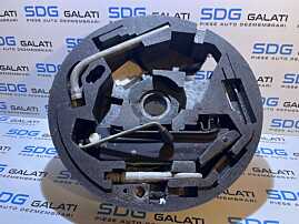 Suport Spuma Cric Coarba Cheie Roti Cui Infiletant de la Roata Janta Rezerva Slim Portbagaj Volkswagen Golf 6 2008 - 2013 Cod 8P0012109E