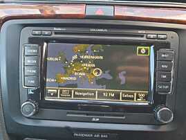 Navigatie Radio CD Player Columbus Skoda Superb 2 2008 - 2015 Cod 3T0035680K