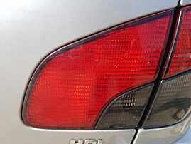 Tripla Lampa Stop Dreapta Hayon Haion Portbagaj Peugeot 406 SW Break Variant Combi 1995 - 2004