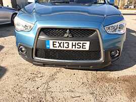 Bara Spoiler Fata cu Grila cu Emblema si Grile Proiectoare Mitsubishi ASX NFL Non Facelift 2010 - 2012 Culoare D17 [K0557]