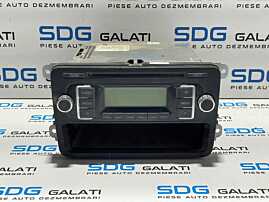 Unitate Radio CD Player Volkswagen Caddy 3 2003 - 2010 Cod 5K0035156 [L2722]